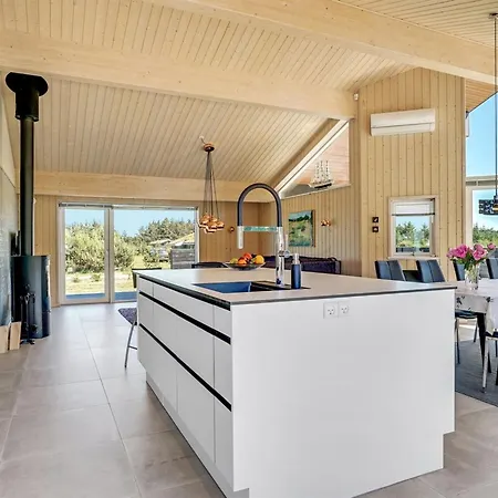 Dorothe - 1-4km From The Sea By Interhome
